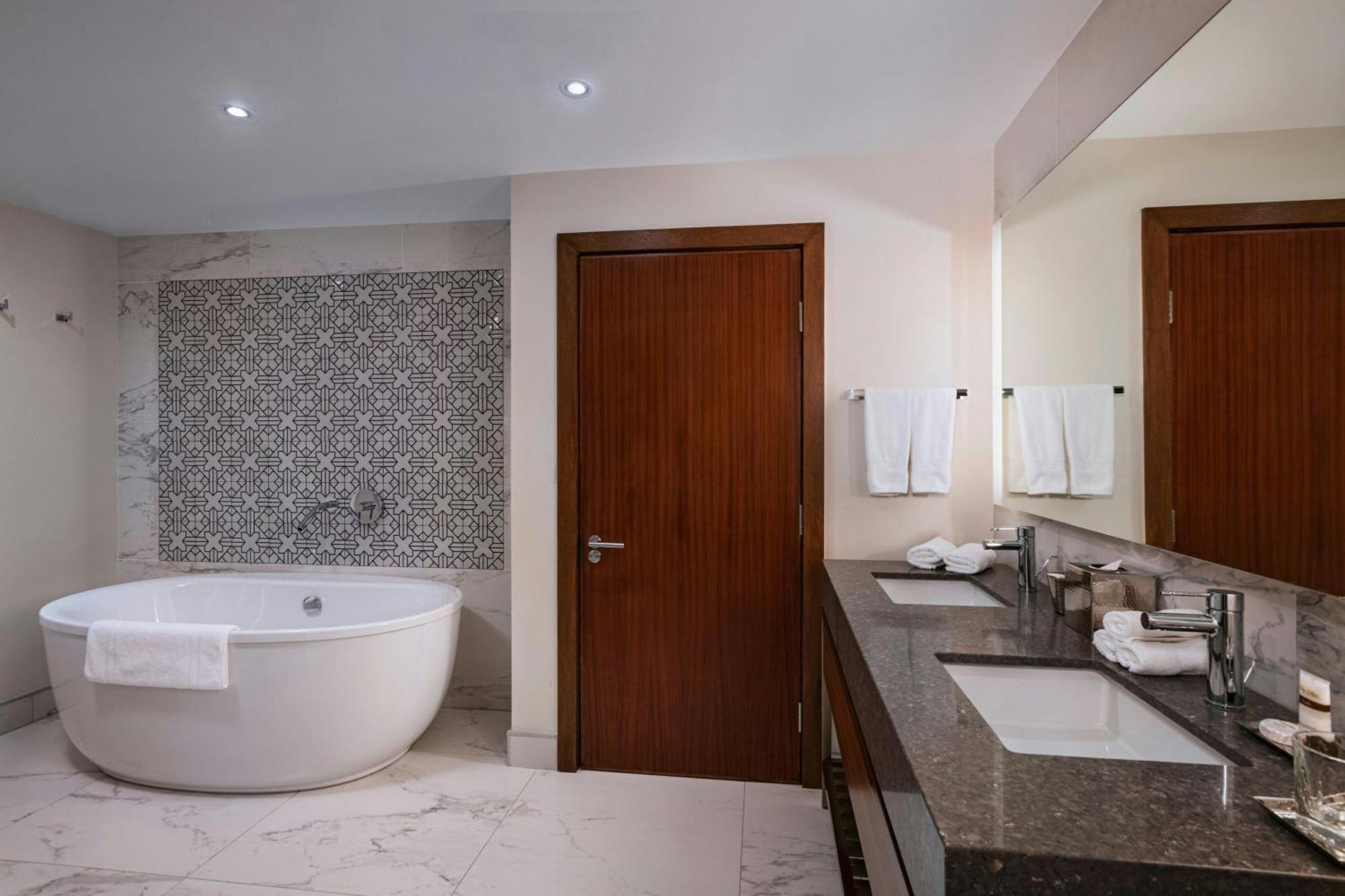 The Brix Autograph Collection Hotel Belmont Bagian luar foto